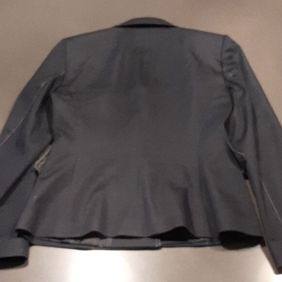 TAHARI  Arthur S. Levine sz 6 tailored, saddle stitched navy jacket - Picture 3 of 7